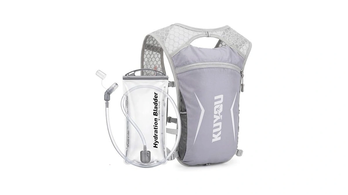 Kuyou Running Vest For Women & Men, Lightweight Hydration Backpack