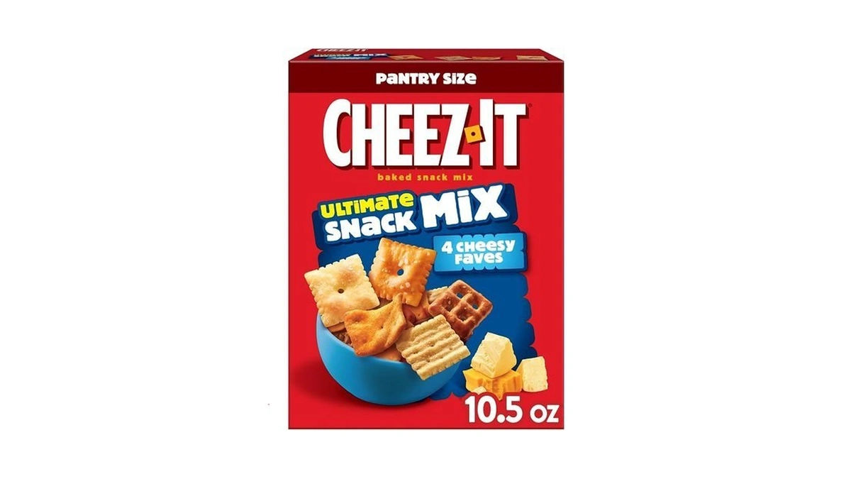 Cheez-it Ultimate Snack Mix, Salty Snacks, Pantry Size, 10.5oz Box