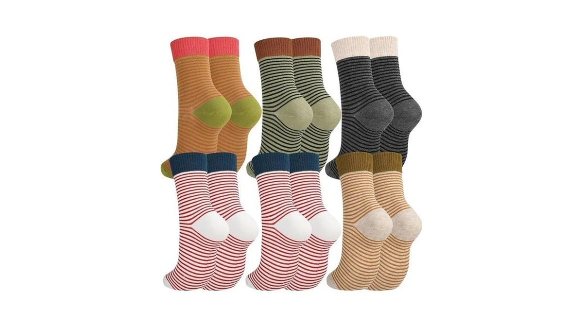 Jspupifip 6 Pairs Womens Strip Crew Socks Cute College Style