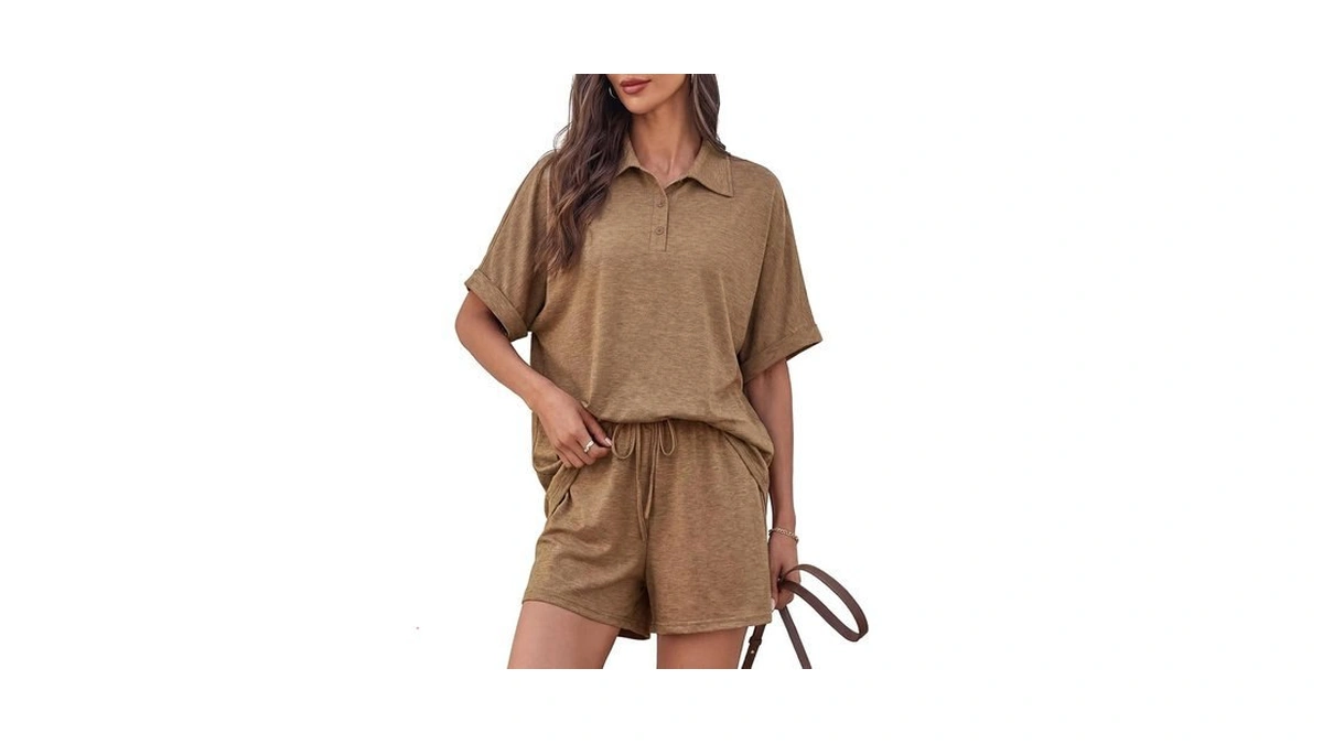 Vrtige Women's 2 Piece Outfits Short Sleeve Top And Shorts