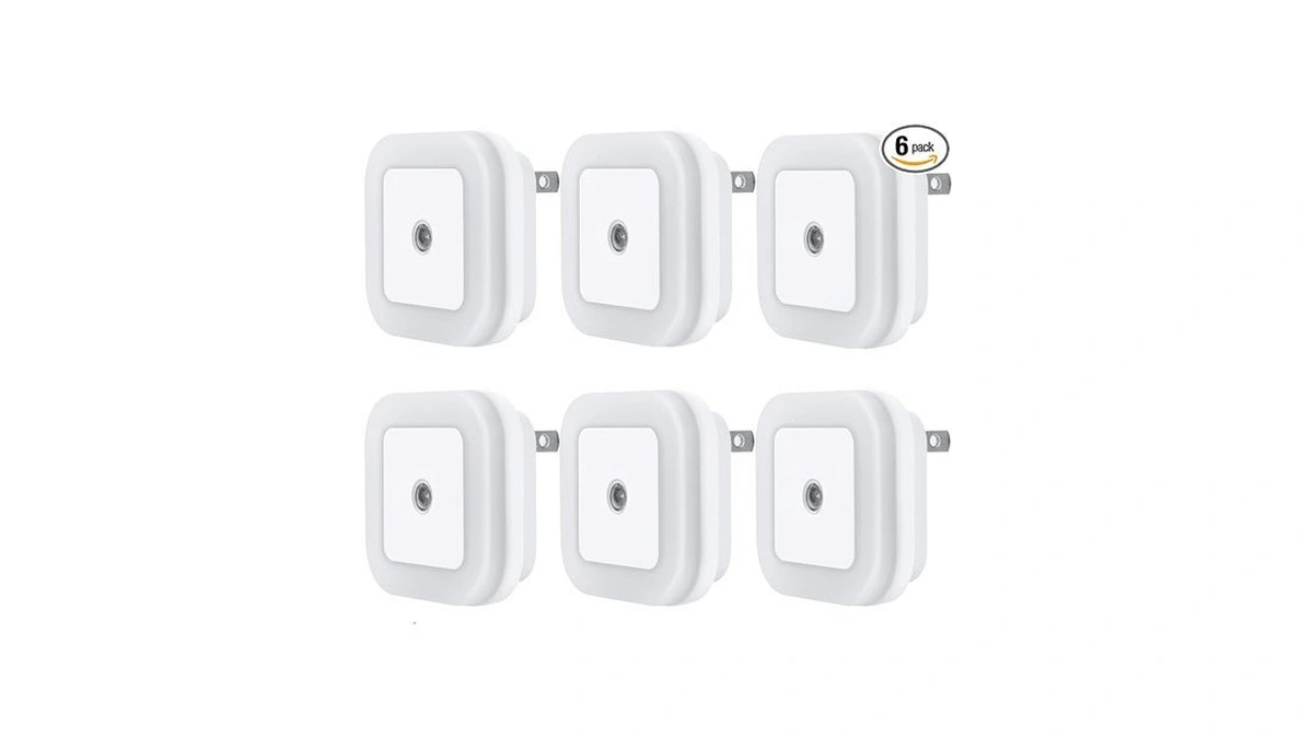 Uigos Led Night Light Lamp With Smart Sensor Dusk To