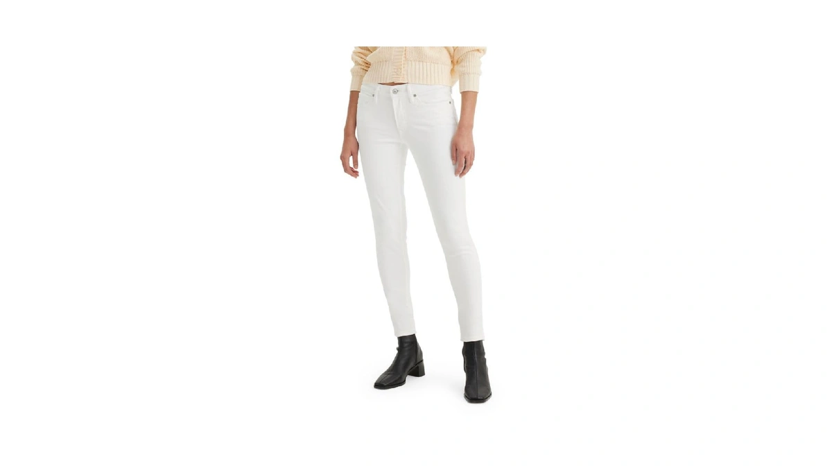 Levi's Women's 711 Skinny Jeans, Soft Clean White, 31 (us