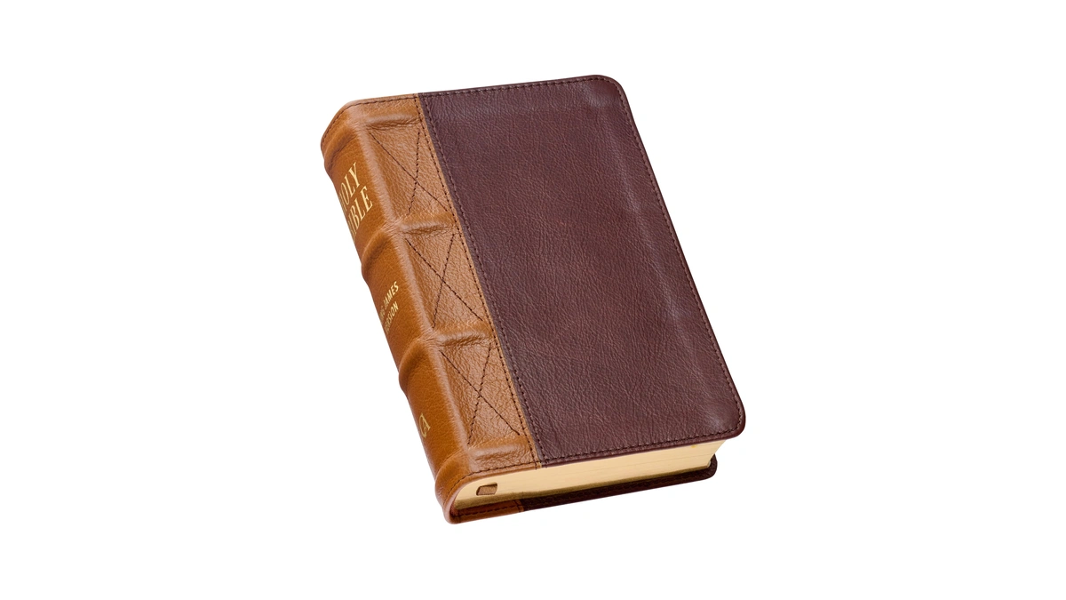 Kjv Holy Bible, Compact Large Print, Premium Full Grain Leather