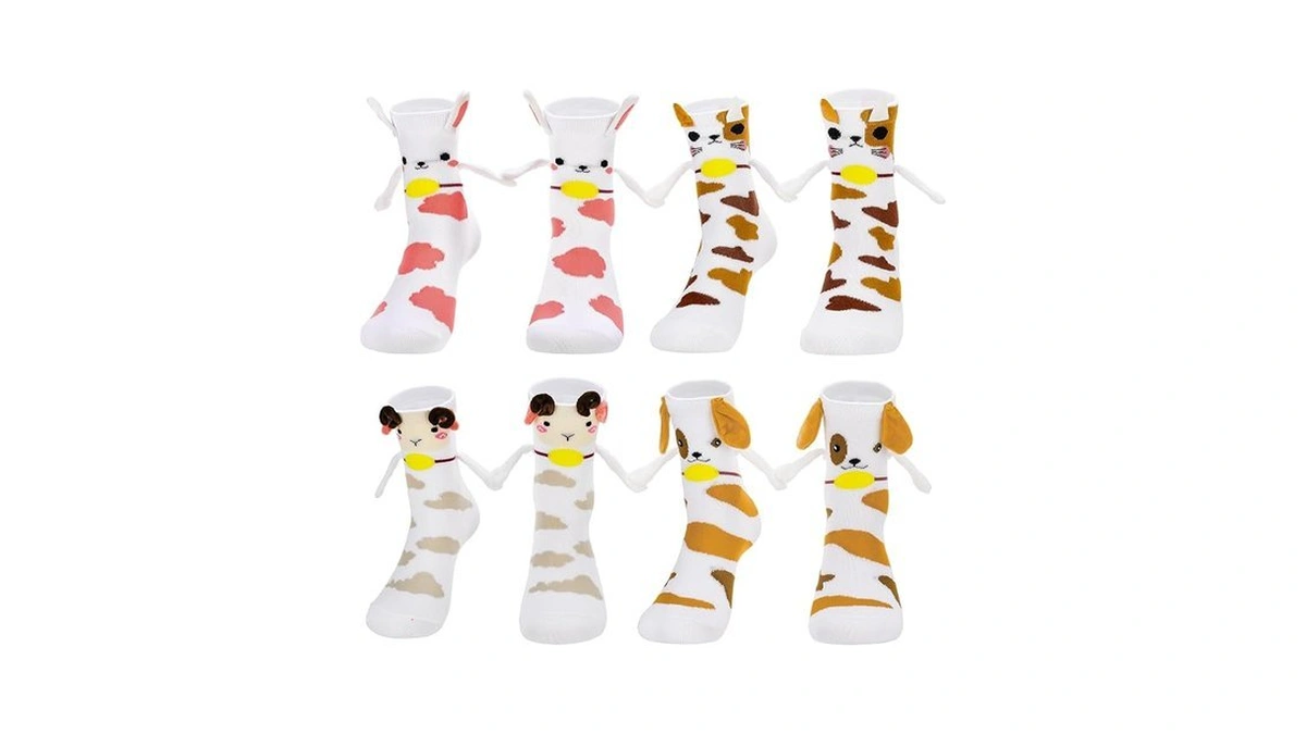 Scenicamp 4 Pairs Funny Animal Magnetic Hand Holding Socks Novelty