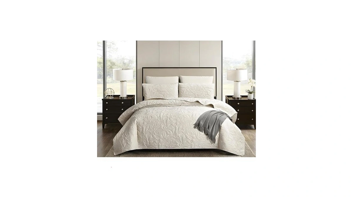Quilts Queen Size Bedding Set Beige Bedspreads 3 Pieces (1