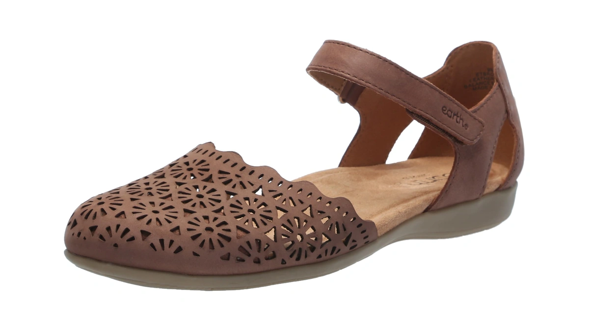 Earth Footwear Women's, Bronnie Sandal, Dark Brown 200, 7.5 M