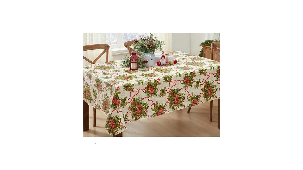 Newbridge Christmas Holly Traditions 60 X 120 Inch Rectangle Vinyl