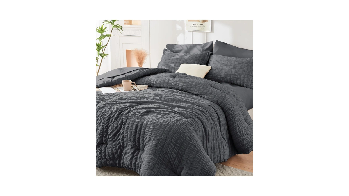 Hymokege Queen Comforter Set Seersucker 7 Pieces, All Season Luxury