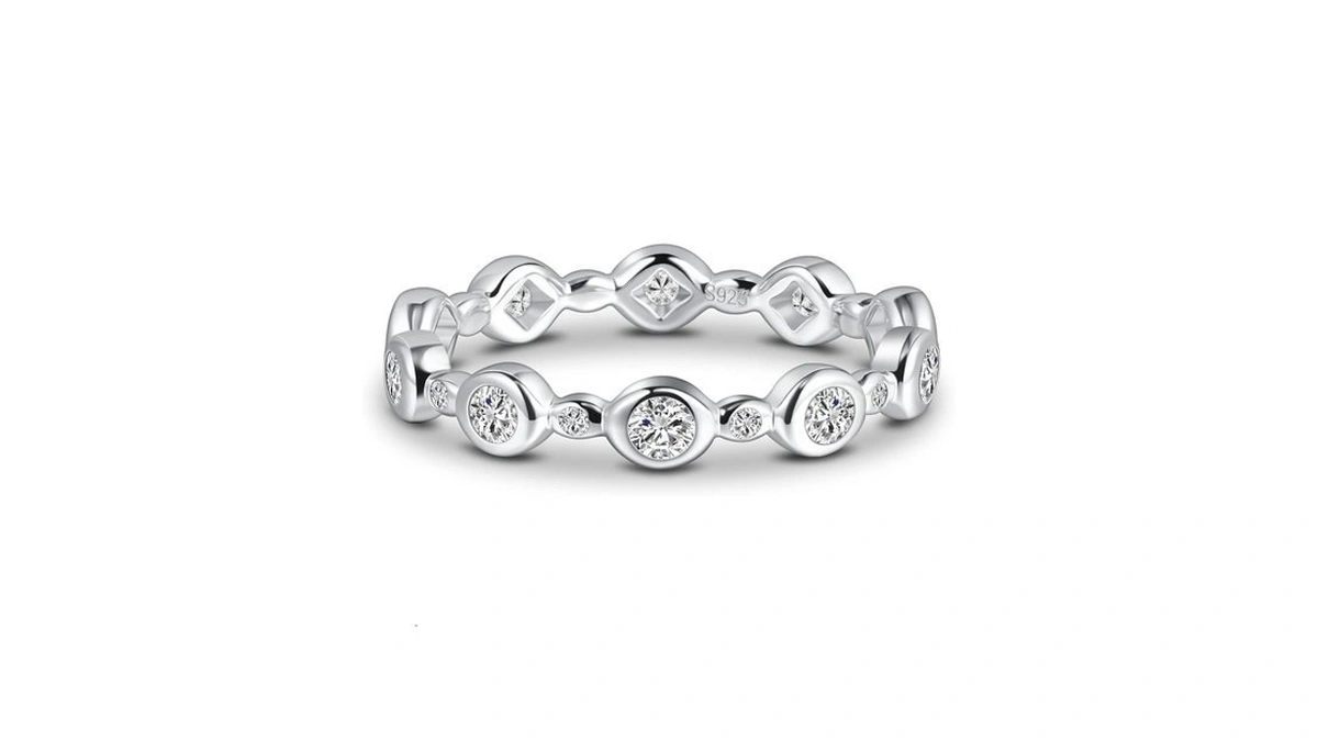 Hitlinker Moissanite Wedding Band For Women S925 Sterling Silver Bezel