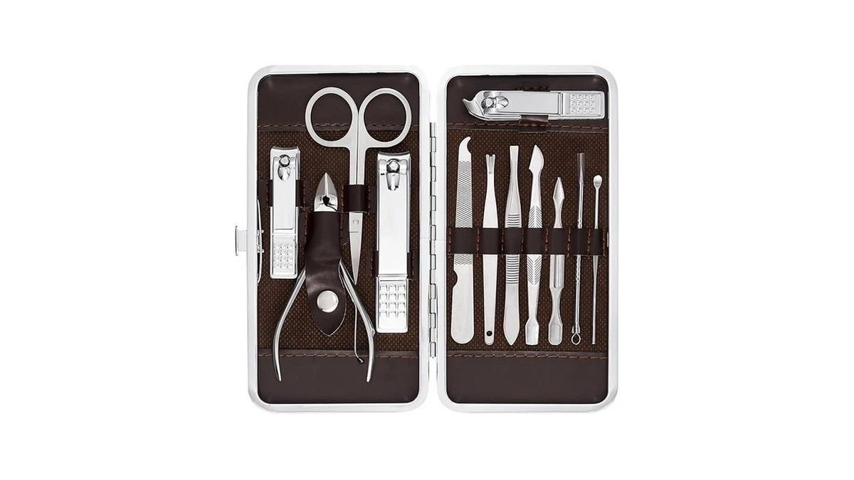 Amazon : Professional Manicure And Pedicure Kit,