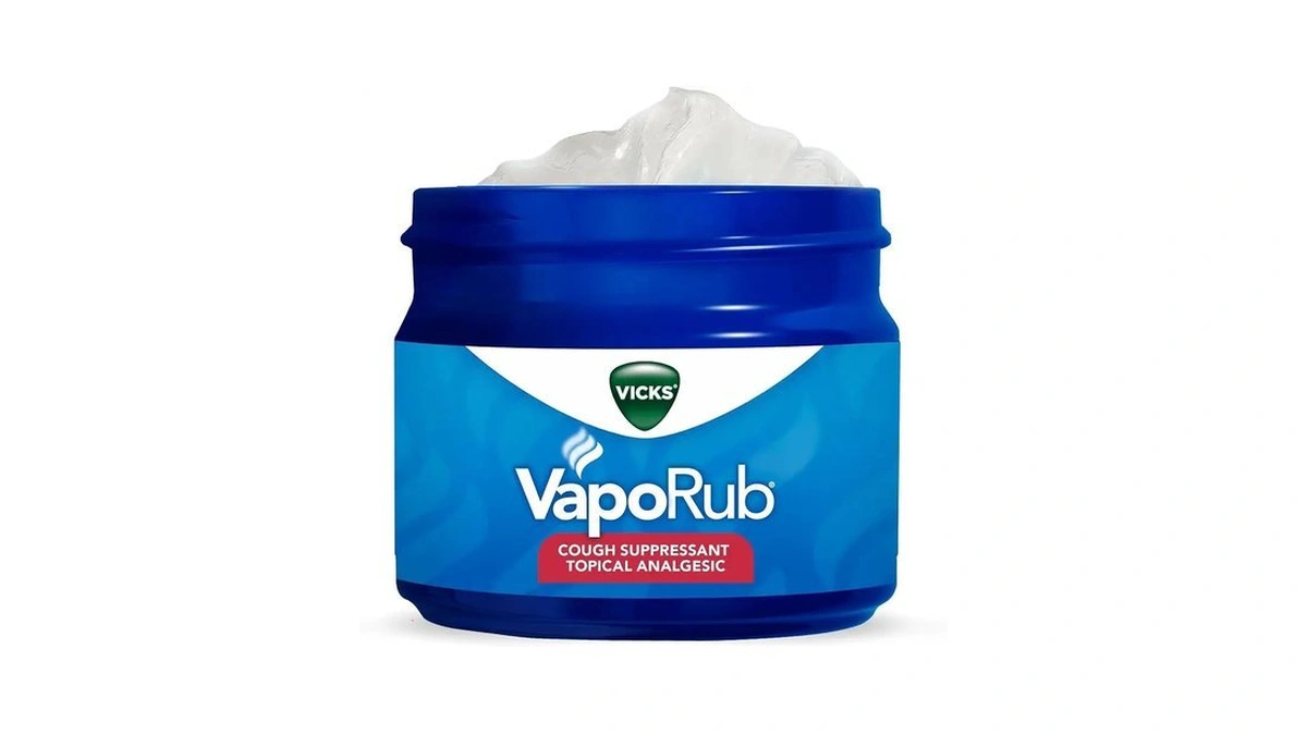 Vicks Vaporub Ointment, 1.76 Ounces