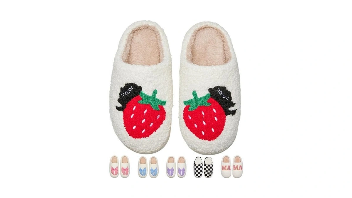 Cxiboh Cute Cat Slippers For Teen Girls Strawberry Shoes Non-slip