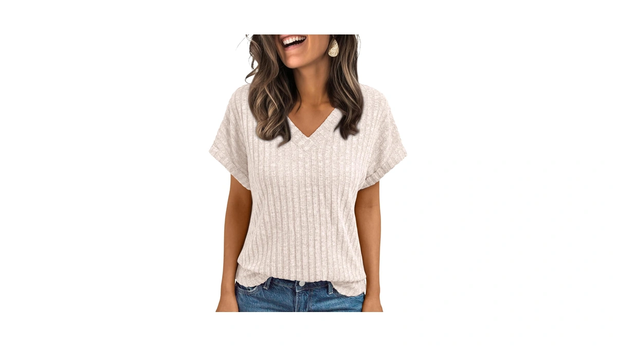Automet Womens Short Sleeve V Neck Cute Tops 2026 Fall
