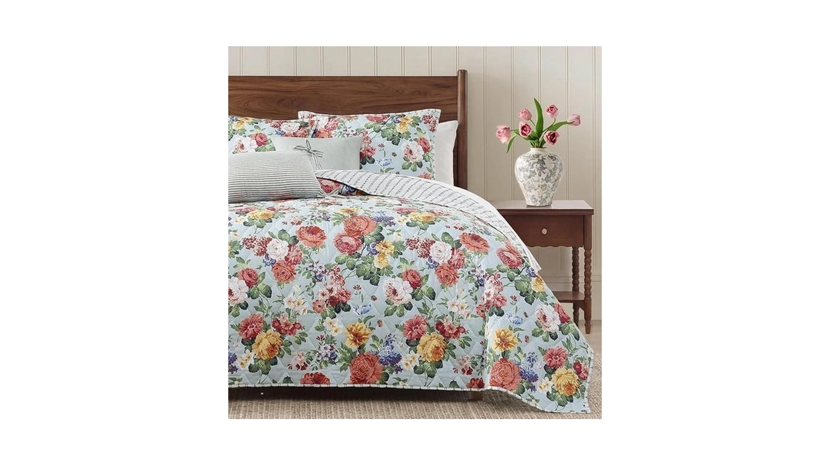 Wrensonge Floral Quilt Set Twin Size, 2 Piece Reversible Lightweight