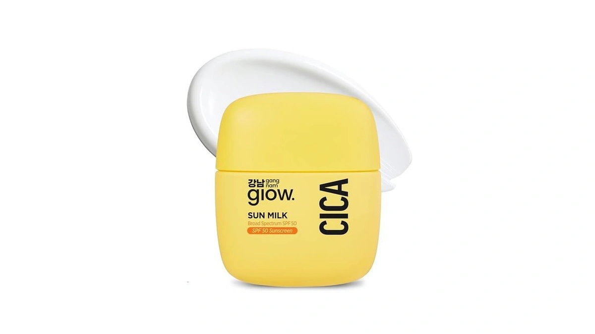 Gangnam Glow Cica Sun Milk, Moisturizer With Spf 50, Invisible
