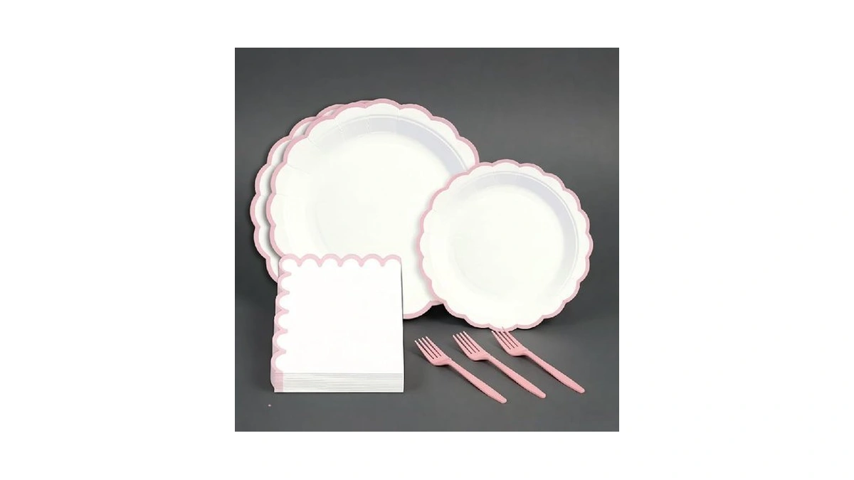 Walk Diary 100 Pcs Party Supplies Of Scalloped Pink Plates,