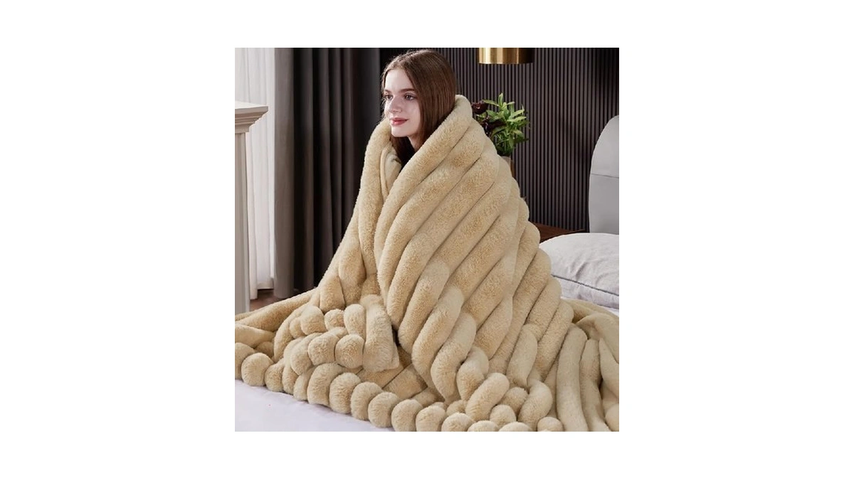 Halorest Fau Fur Throw Blankets