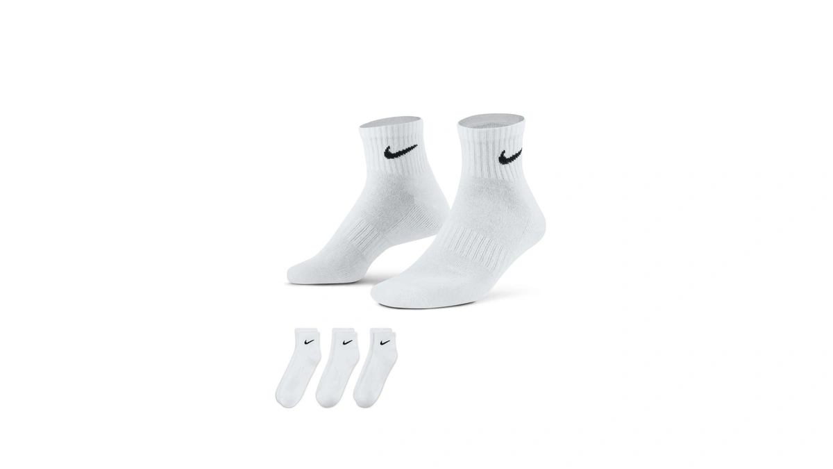 Nike Unisex Everyday Cushioned Training Ankle Socks (3 Pairs), White/black,