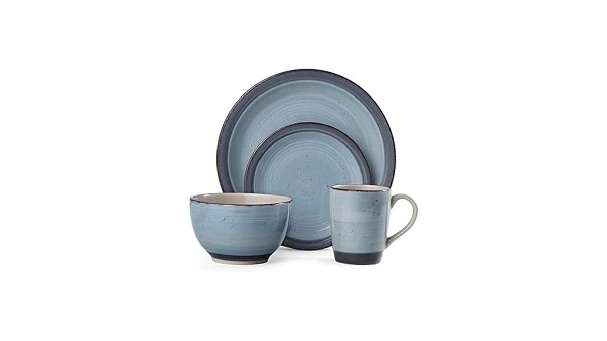 Pfaltzgraff Sadie 16-piece Dinnerware Set, Blue