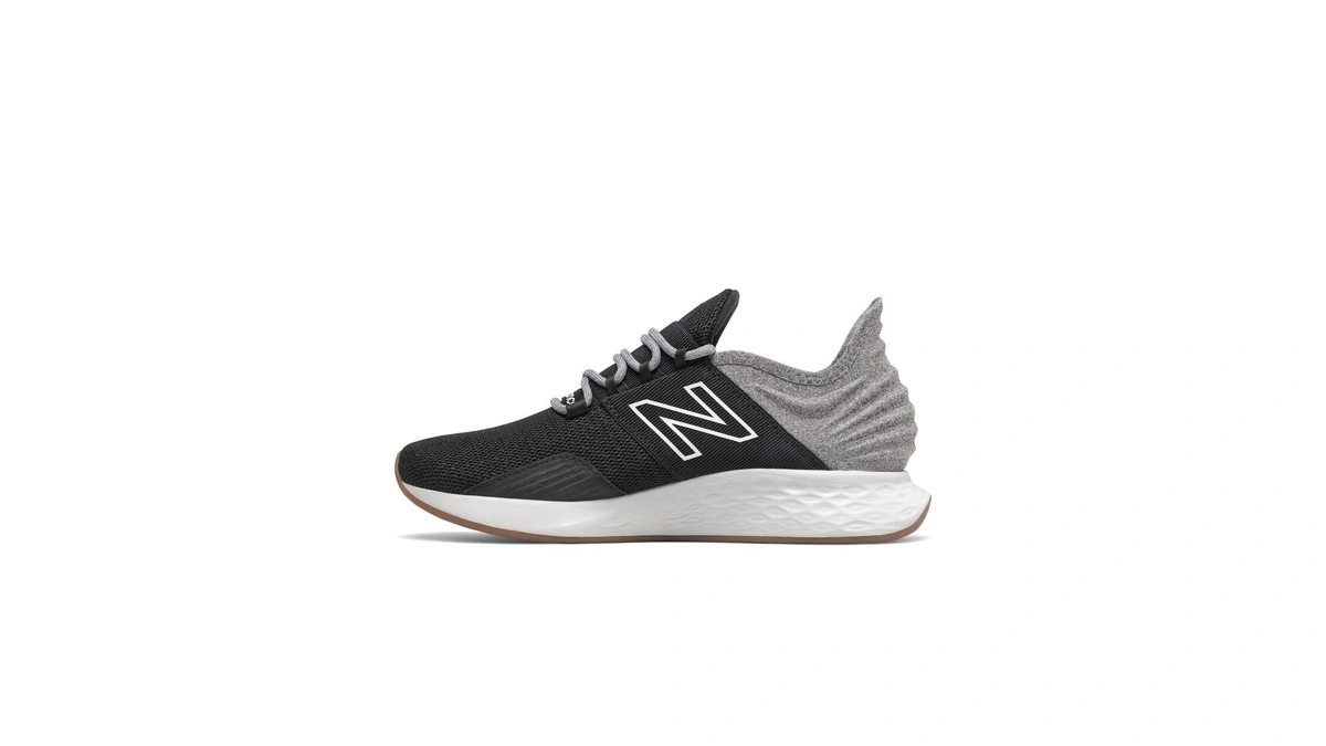 New Balance Women's Fresh Foam Roav Running Shoe