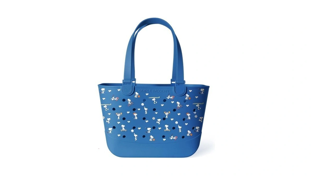 Simple Modern Peanuts Large Beach Bag | Waterproof Getaway Rubber