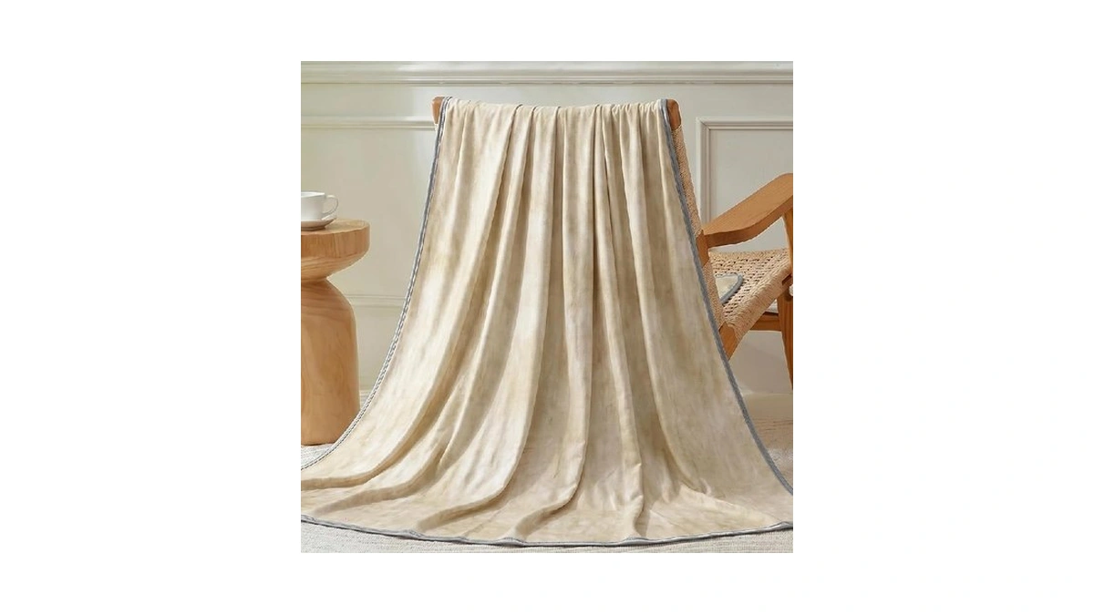 Guohaoi Cooling Throw Blanket For Hot Sleepers, Twin Size 80''×90''