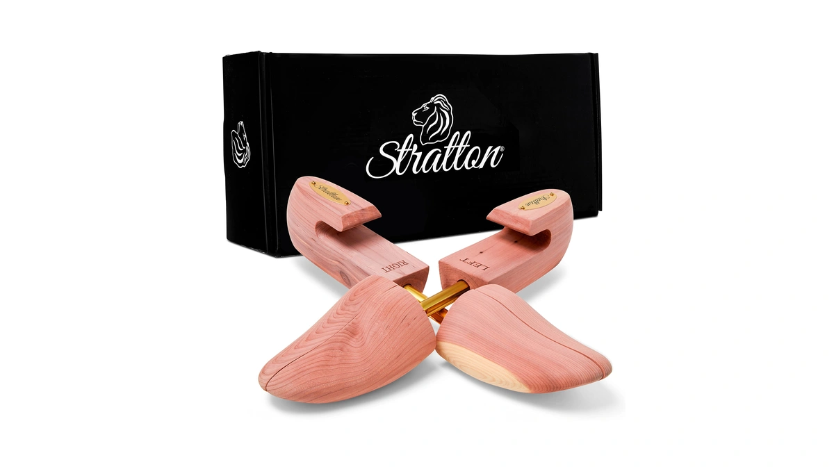 Stratton Men’s Adjustable Split Toe Cedar Shoe Tree - Grown