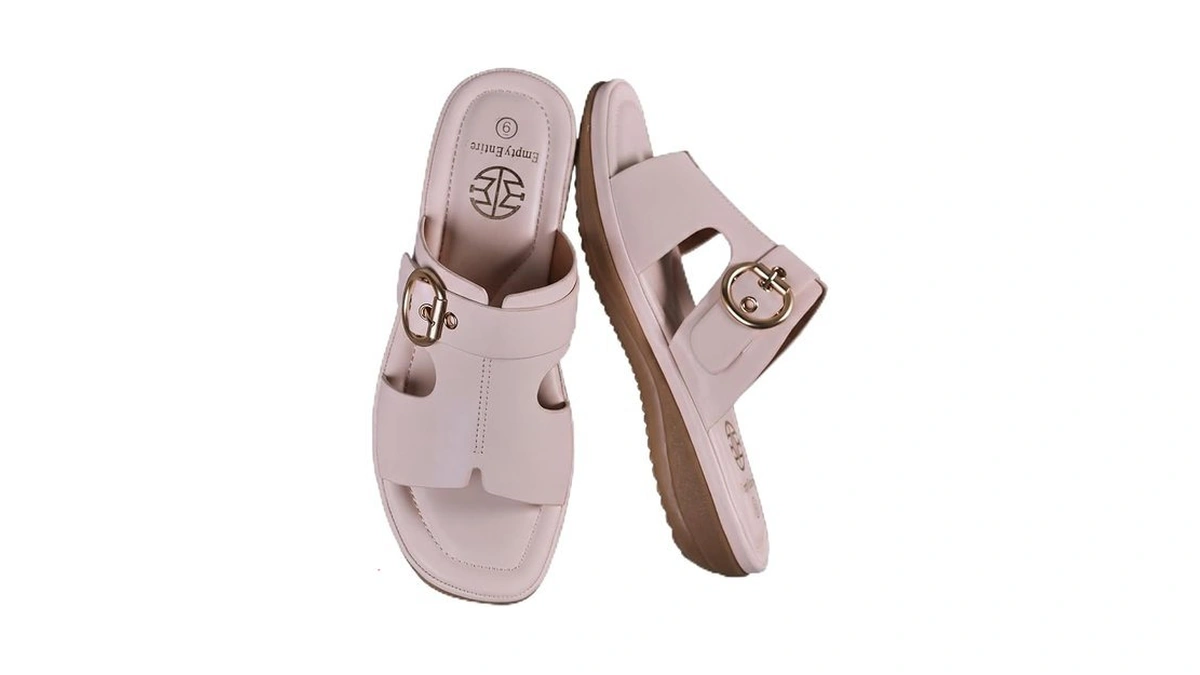 E E Empty Entire Women's Low Heel Faux Leather Slip-on