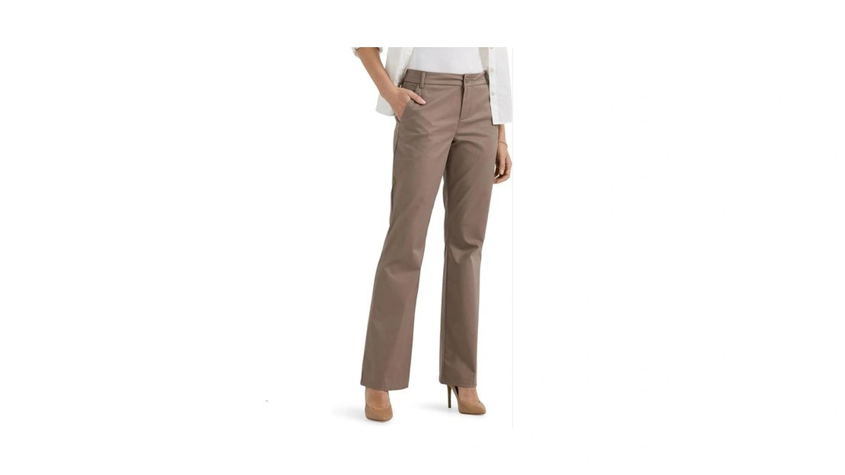 Lee Women's Wrinkle Free Mid Rise Bootcut Pant Coventry 10