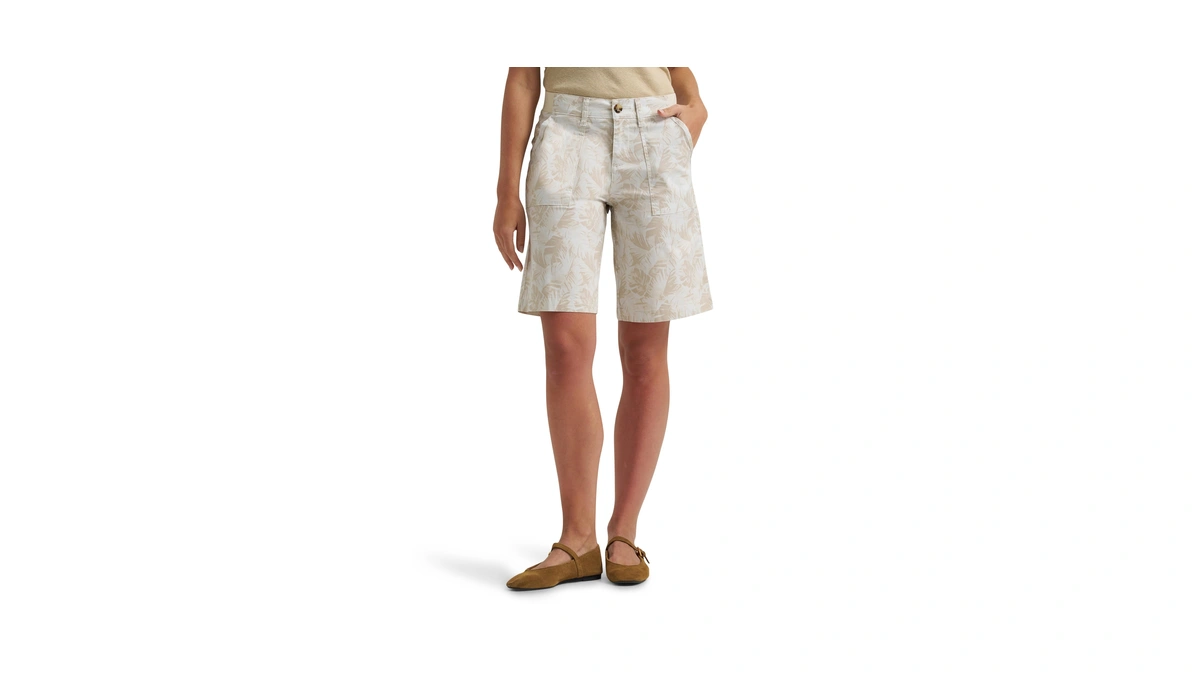 Lee Women's Ultra Lux Comfort With Flex-to-go Utility Bermuda Short,
