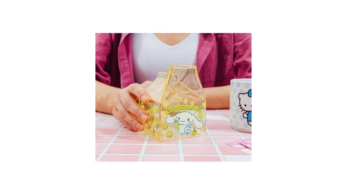 Silver Buffalo Sanrio Cinnamoroll Lemons, Glass Milk Cup, 11.9oz