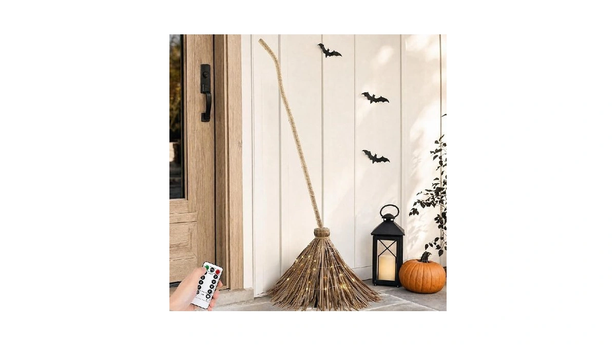 Halloween Decorations – 4.5ft Light Up Witch Broom