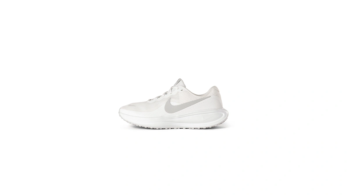 Amazon : Nike Women's Revolution 8 Road Running S