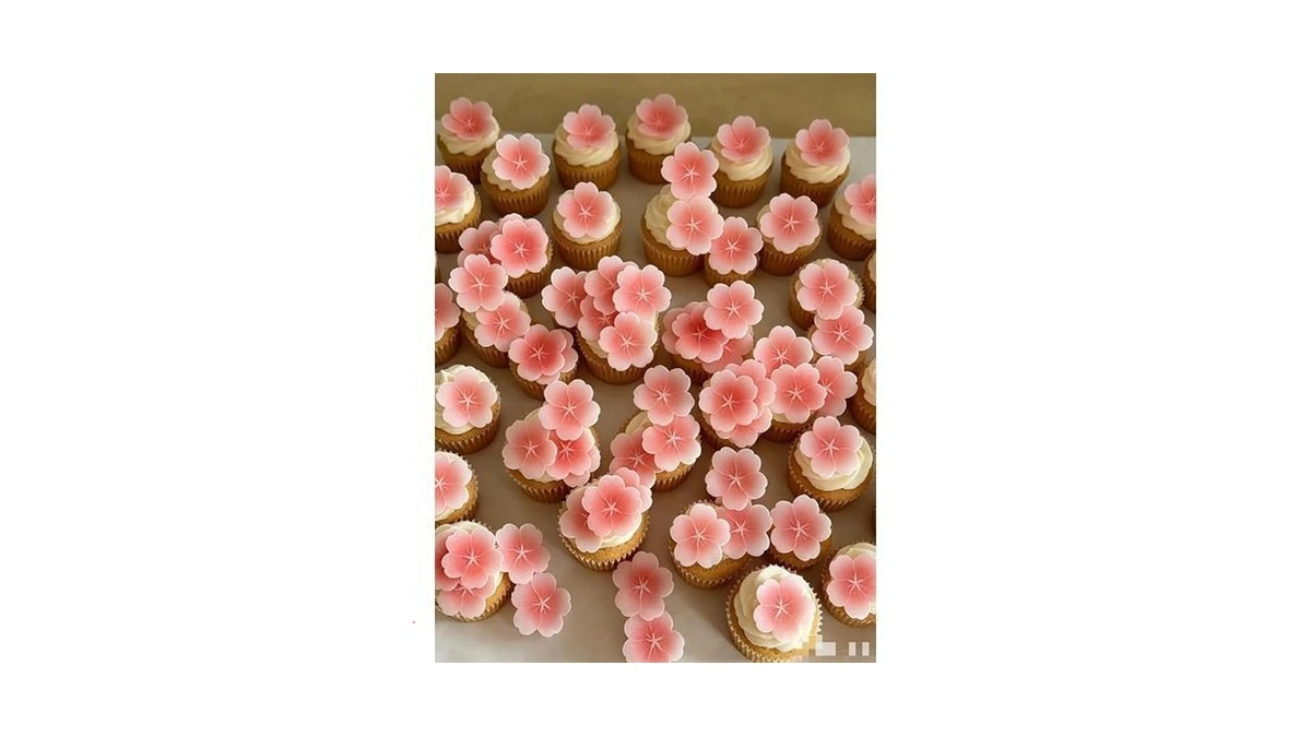 Set Of 80 Edible Floral Cupcake Decorations Wedding Cake Party