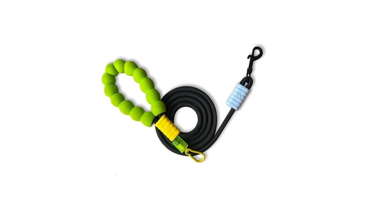 4.92ft Nylon Dog Leash，multi Functional Crossbody Explosion-proof Punch,comfortable Pad Handle,suitable