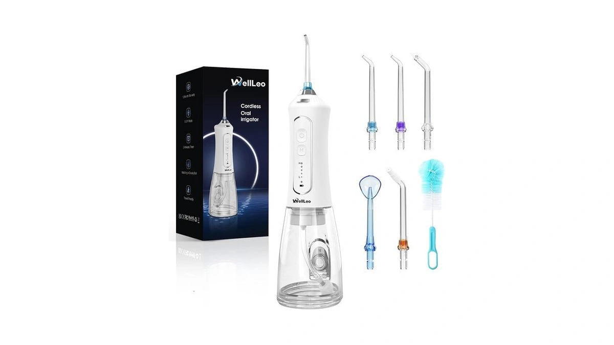 Wellleo Water Flosser For Teeth, 300ml Cordless Oral Irrigator Rechargeable