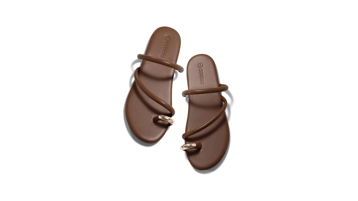 Coutgo Womens Strappy Flat Sandals Square Ope...