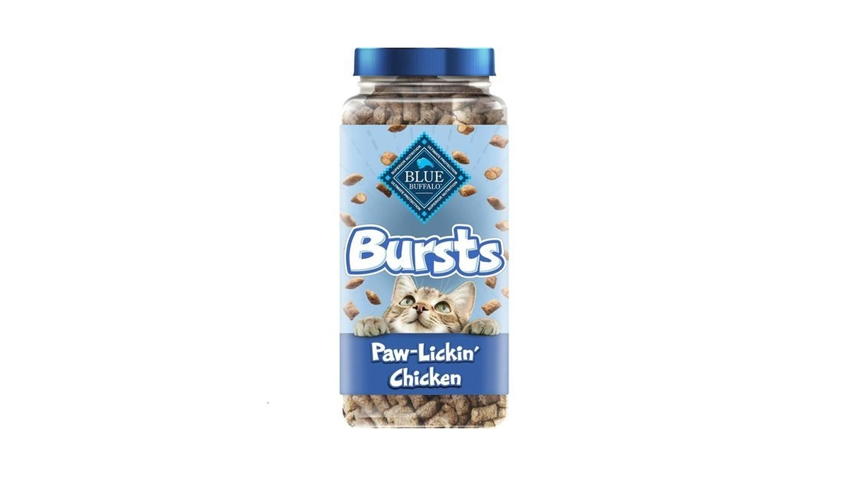 Blue Buffalo Bursts Chicken Crunchy & Creamy Cat Treats, 12