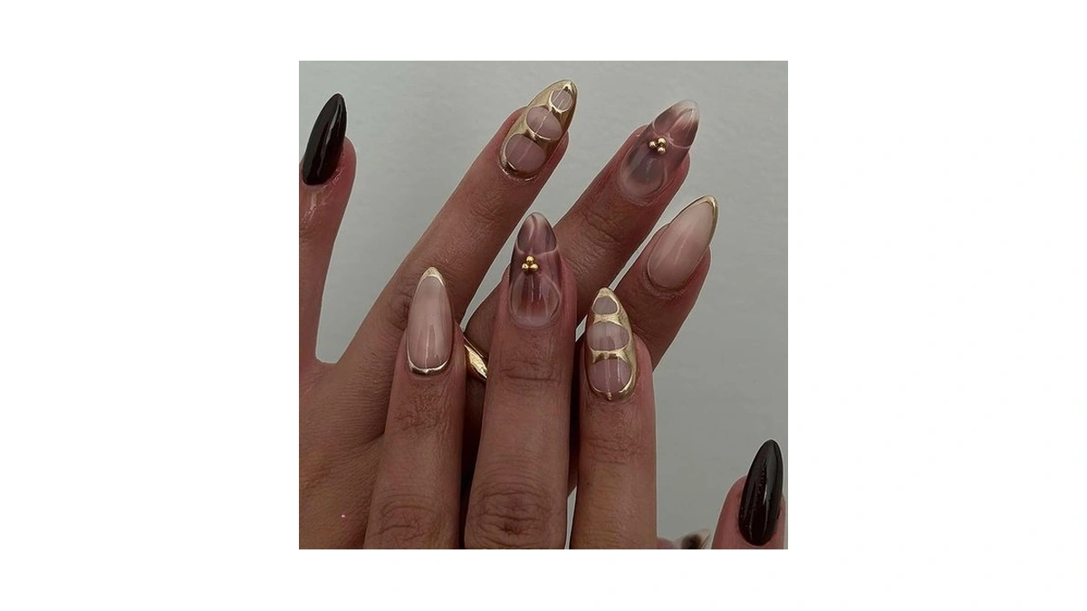 Votacos Gold Brown Acrylic Press On Nails Almond Medium Black