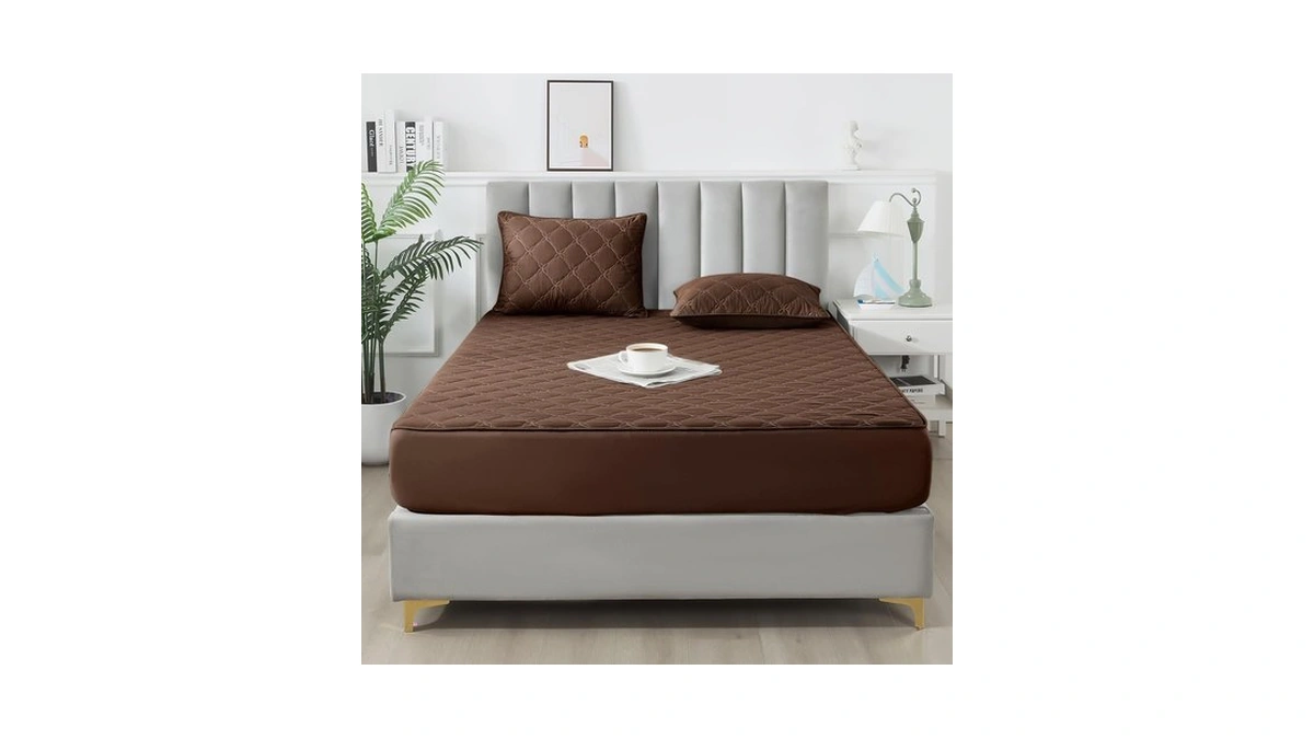 Waterproof Mattress Protector - Queen Size Mattress Pad Silent &