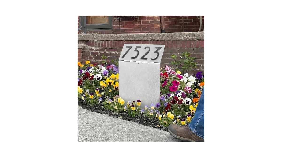 House Number Sign In-ground Stake, Galvanized Steel, 3d Acrylic, 12x18
