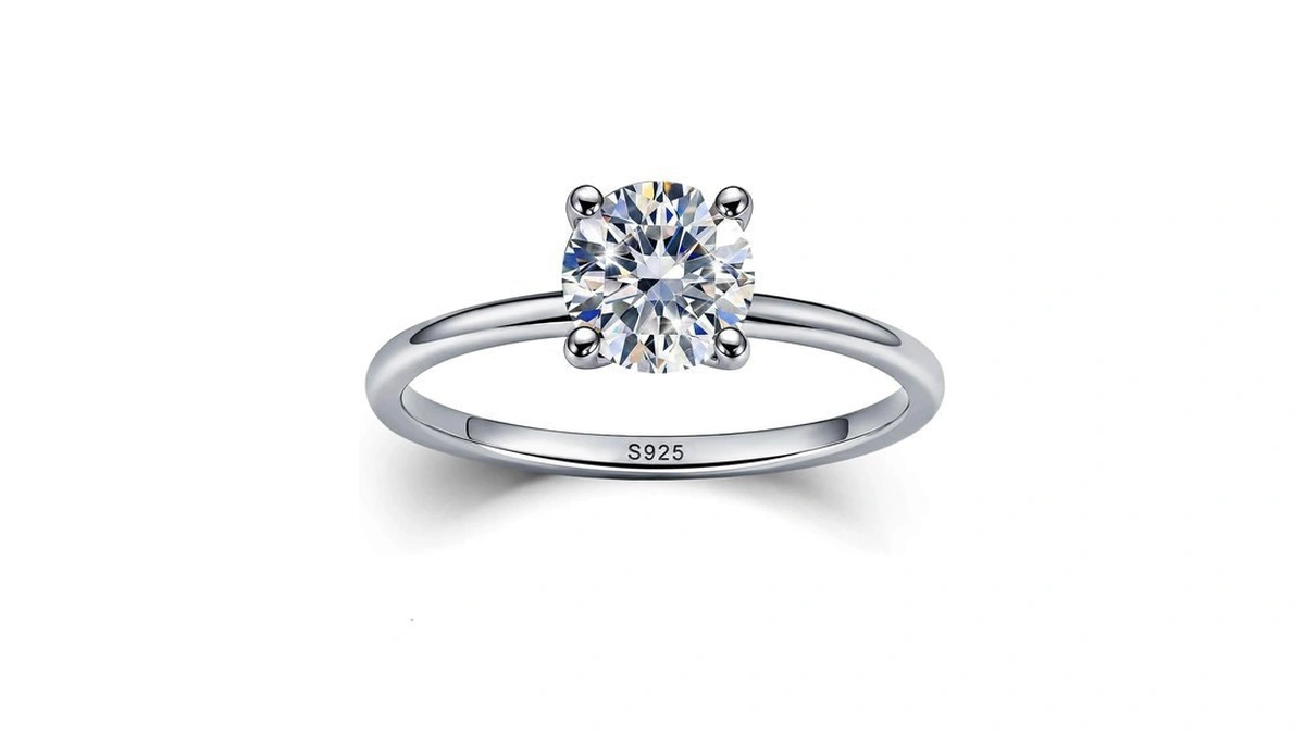 Wes 1ct Solitaire Moissanite Engagement Ring - Hypoallergenic 925 Sterling
