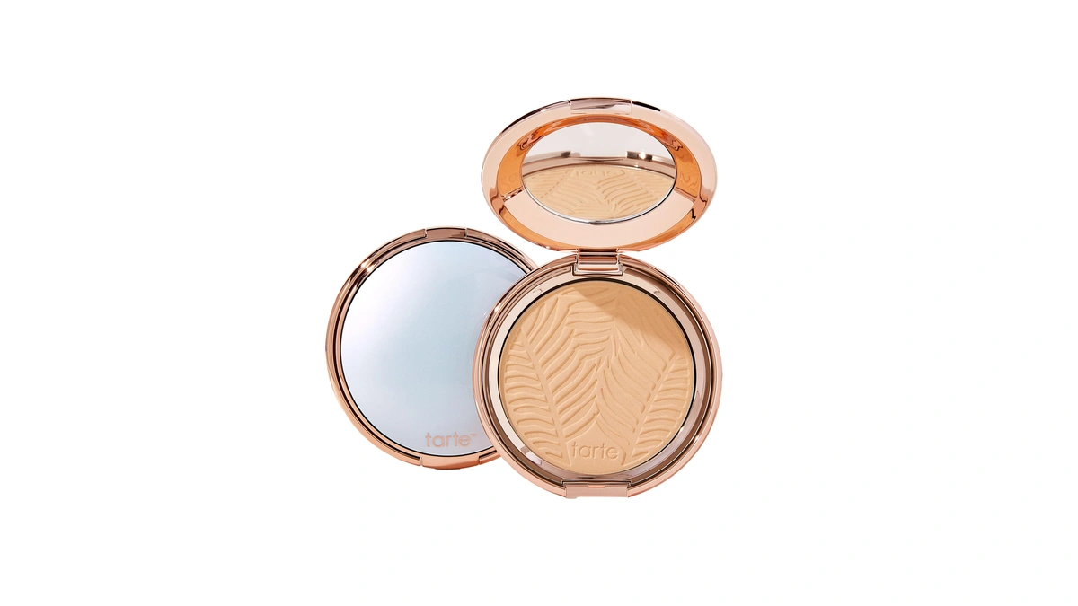 Tarte Amazonian Clay Blurring Powder Foundation – Buildable Light-to-medium Coverage,