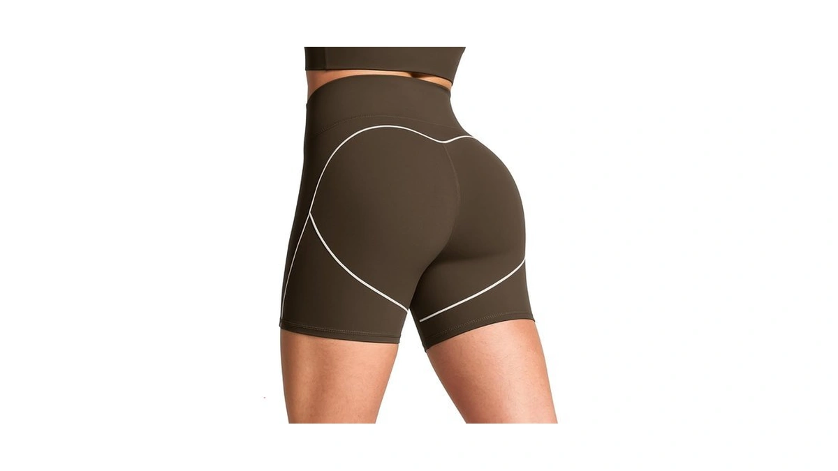 Colorskin Workout Biker Shorts For Women Contrast Stitching Heart Throb
