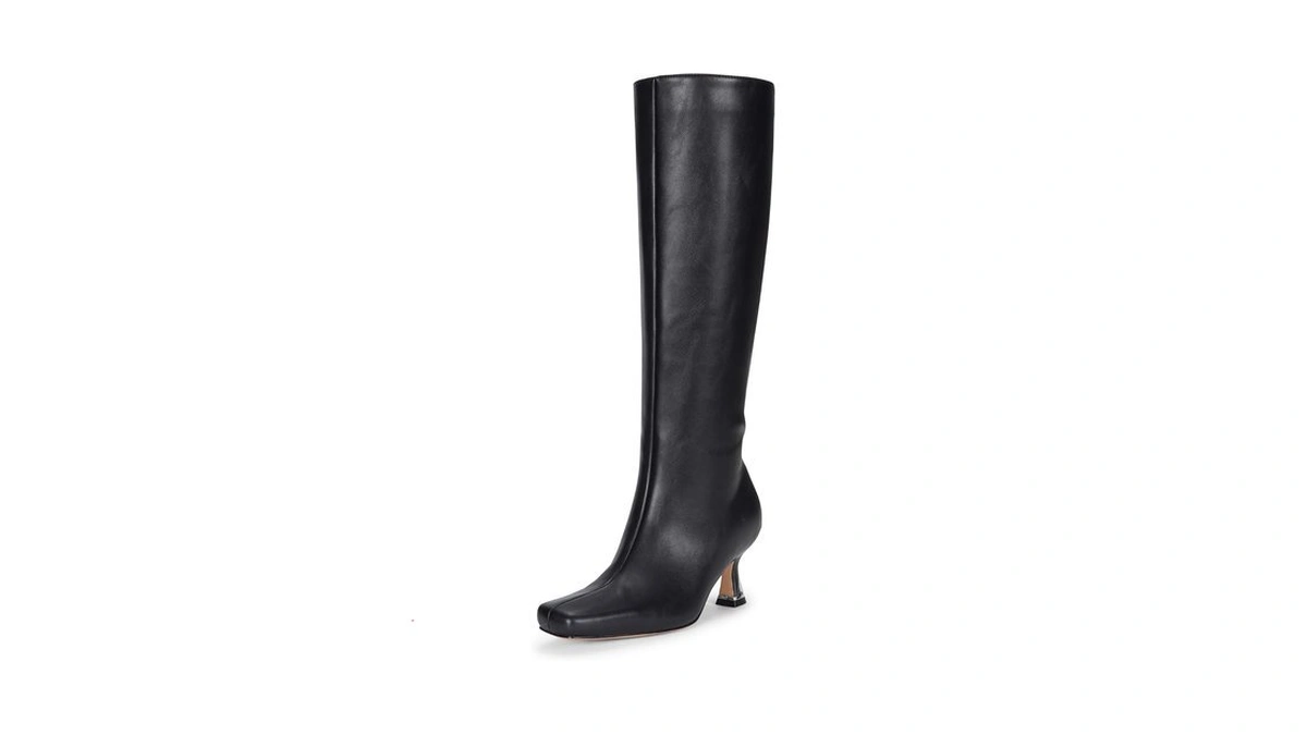 Vepose Women's Tall Black Square Toe Knee High Dress Boots,