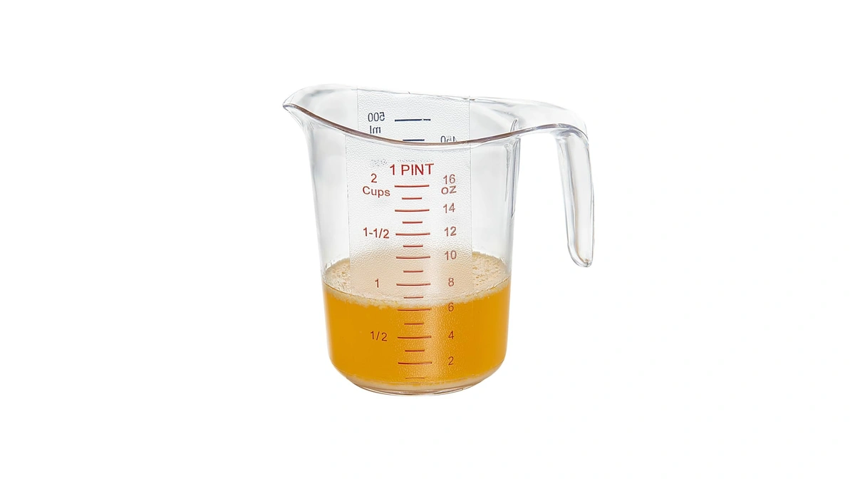 Restaurantware Clear Plastic Pt (cups) Measuring Cup, 5.3 X 3.8