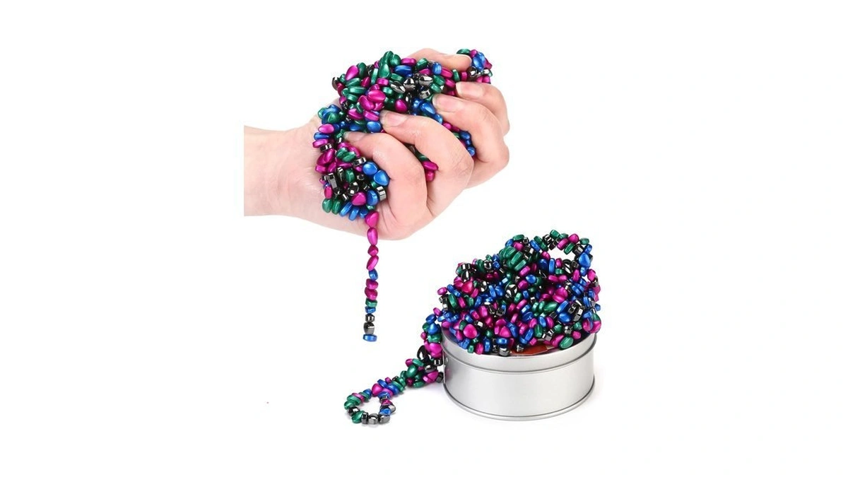 550pcs Multicolor 4 In 1 Magnet Balls Desk Toys For