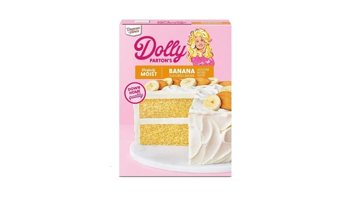 Duncan Hines Dolly Parton's Favorite Banana Flavored Cake Mix, 15.25