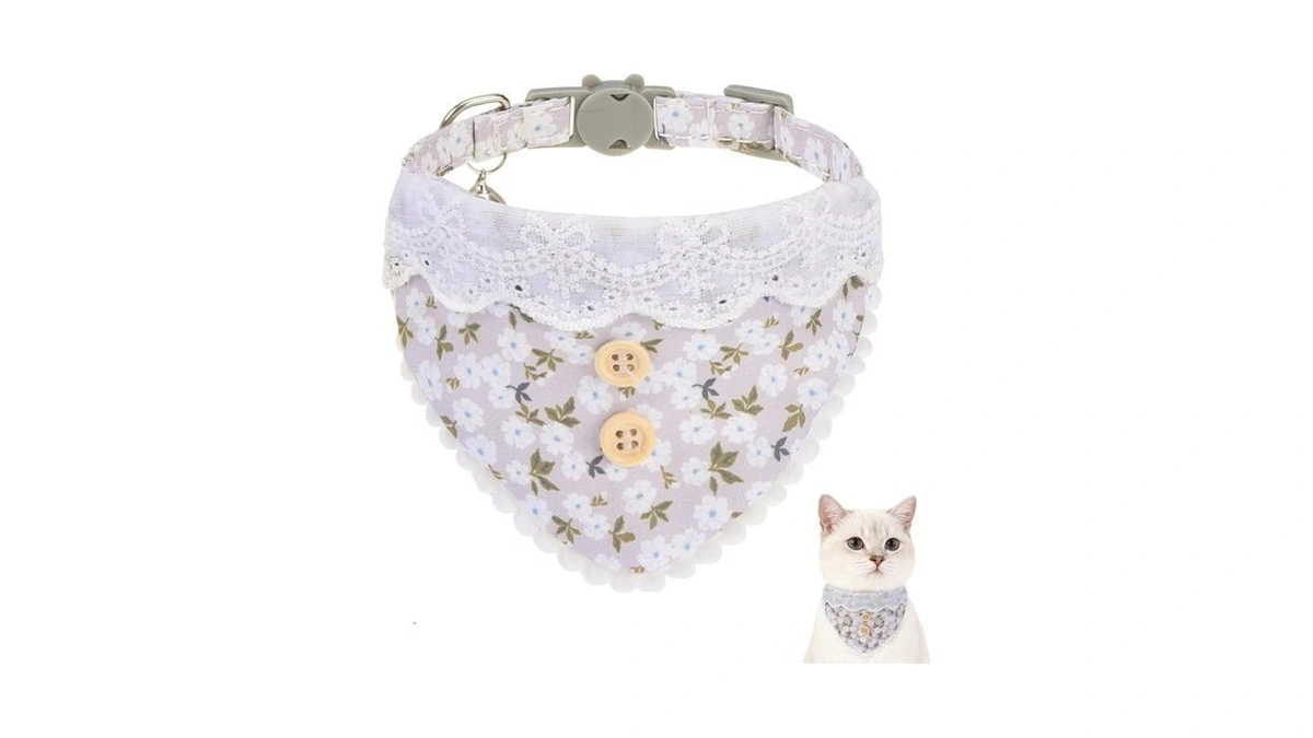 Scenereal Breakaway Cat Collar With Bell & Bandana, Cute Kitten