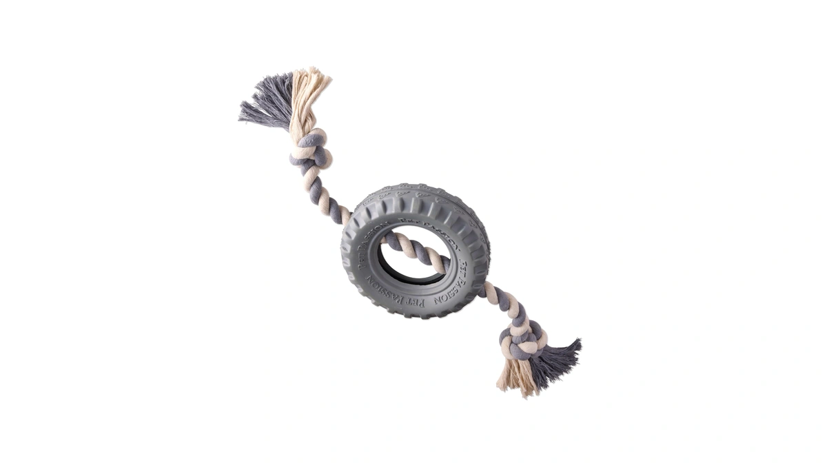 Pet Passion Natural Rubber Tire And Organic Cotton Rope Pull